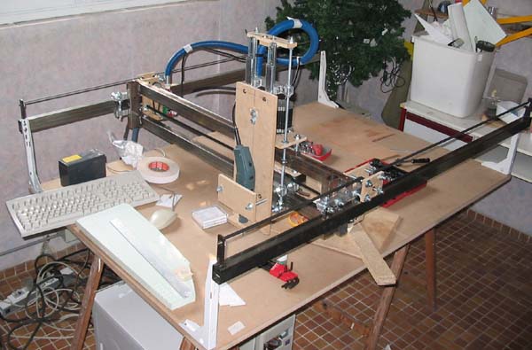 cnc-200507-vue-lh065