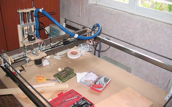 cnc-200507-vue-lh066